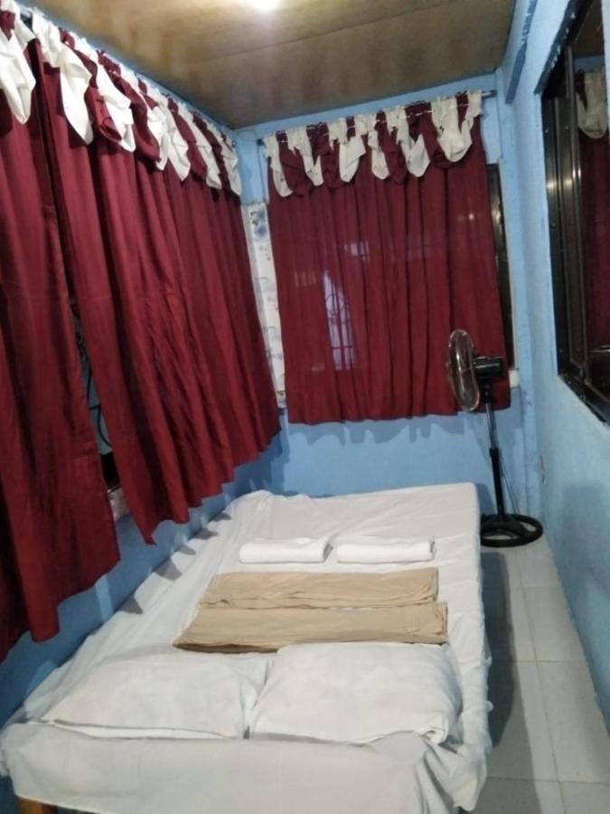 Jolitosplace Homestay Daanbantayan エクステリア 写真