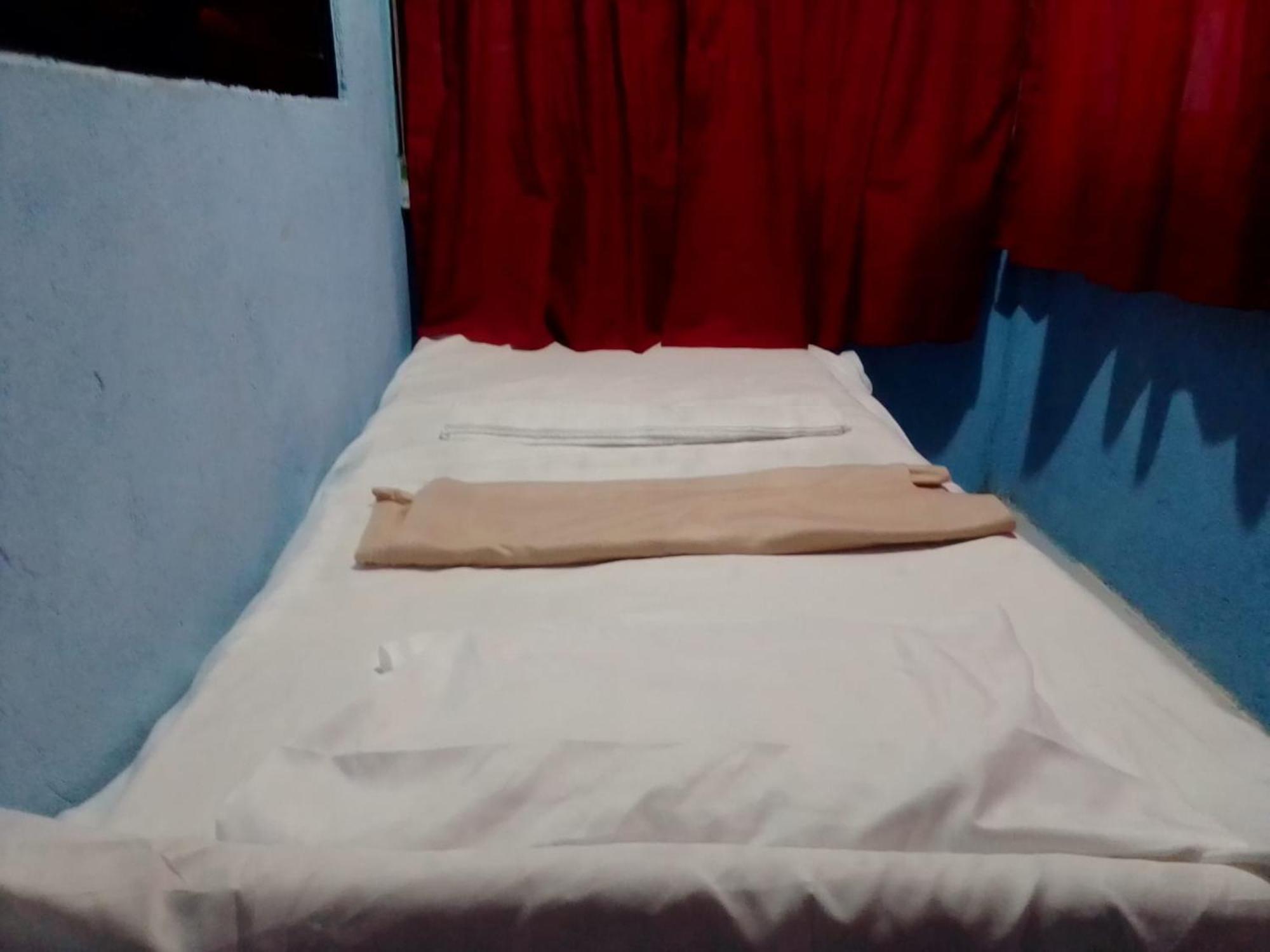 Jolitosplace Homestay Daanbantayan エクステリア 写真